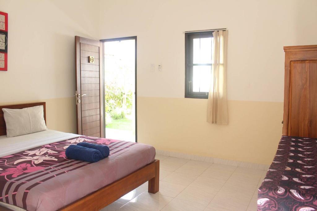 Purnama Guesthouse チャングー エクステリア 写真