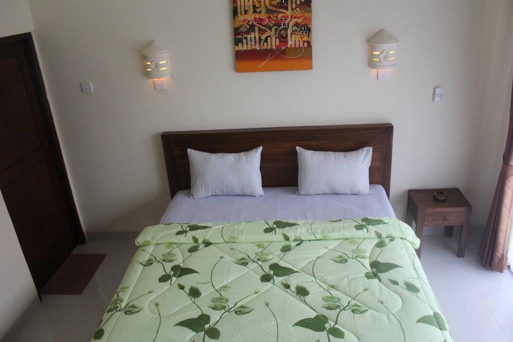 Purnama Guesthouse チャングー エクステリア 写真