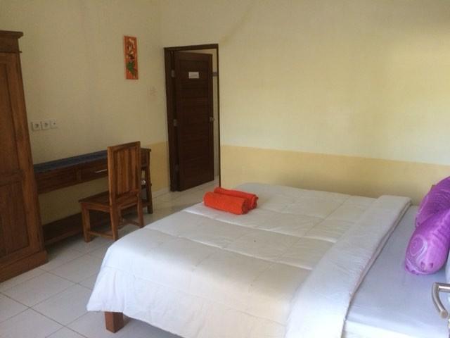 Purnama Guesthouse チャングー エクステリア 写真